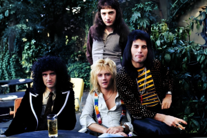QUEEN REVISITE L&rsquo;ALBUM HISTORIQUE AVEC UNE SORTIE SPÉCIALE EN VINYLE