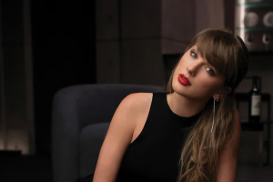 TAYLOR SWIFT ACCUMULE 100 SEMAINES AU SOMMET DU GRAPHIQUE AMÉRICAIN